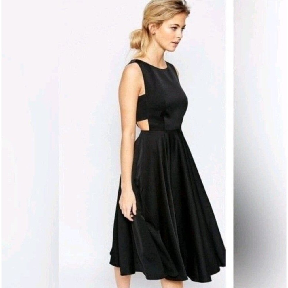 Ted Baker London Lyxa Midi Dress Sz 2 / 6 US Black Cutout Sides Rose Gold Zipper